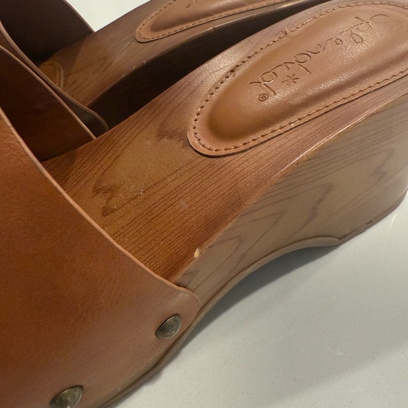 Splendid Women's Tan Leather Slide Sandals - Picture 4 of 9